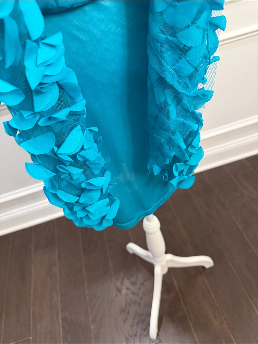 THEIA Turquoise Blue Petal Applique Sleeveless Cocktail Dress Size 0 - Picture 9 of 15